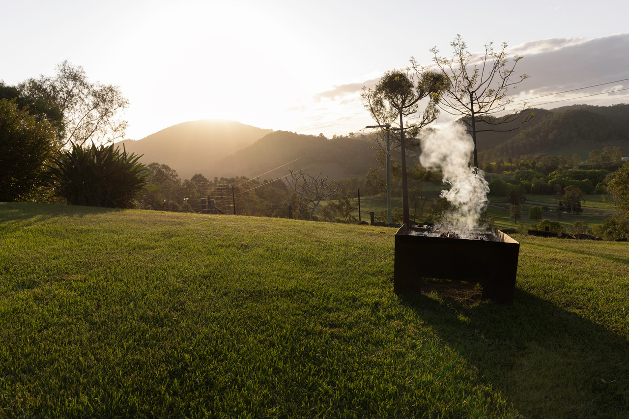 The Farm @KC - Renovated Farmstay on 60 Acres, 10 mins from Mapleton. - Alora Holiday Homes