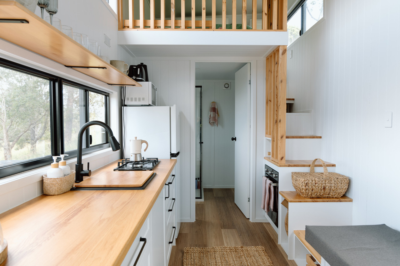 The Cabin@KC - Luxe Brand New Tiny Home. Set On 60 acres In The Beautiful Sunshine Coast Countryside - Alora Holiday Homes