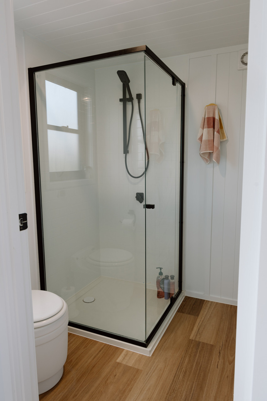 The Cabin@KC - Luxe Brand New Tiny Home. Set On 60 acres In The Beautiful Sunshine Coast Countryside - Alora Holiday Homes
