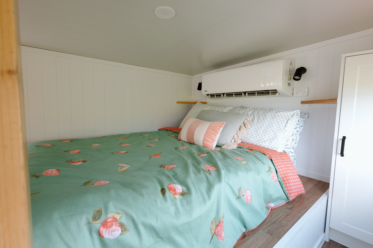 The Cabin@KC - Luxe Brand New Tiny Home. Set On 60 acres In The Beautiful Sunshine Coast Countryside - Alora Holiday Homes