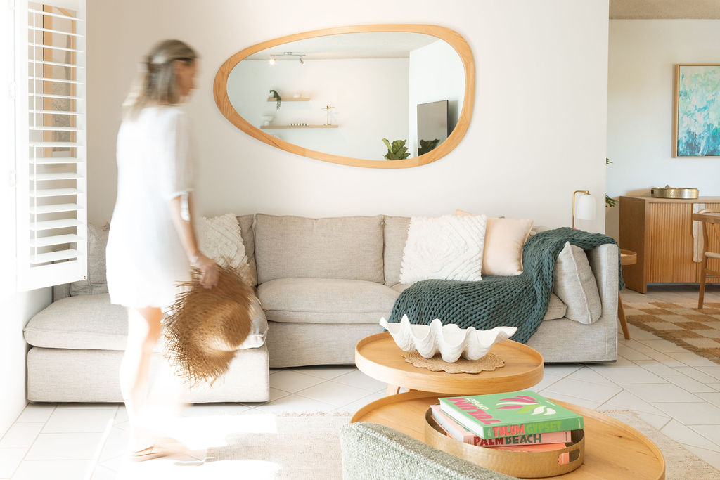 Praia on Moffat. Luxury Coastal Apartment. Walk to Beach, Cafés & Headlands. - Alora Holiday Homes