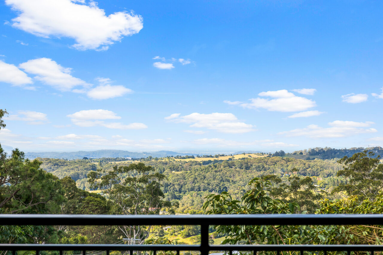 Blackall Bliss – Panoramic Luxury in the Heart of Mapleton - Alora Holiday Homes Blackall Bliss – Panoramic Luxury in the Heart of Mapleton - Alora Holiday Homes