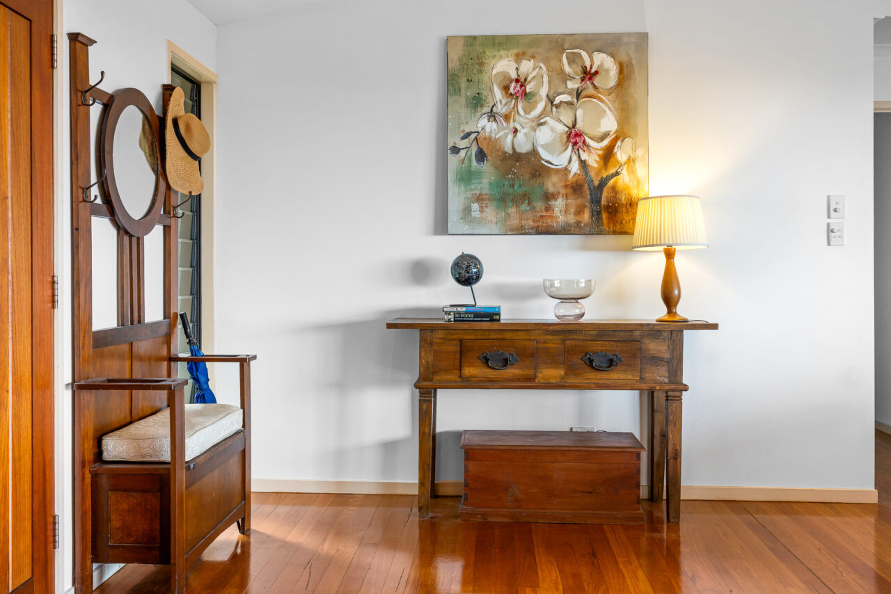 Blackall Bliss – Panoramic Luxury in the Heart of Mapleton - Alora Holiday Homes Blackall Bliss – Panoramic Luxury in the Heart of Mapleton - Alora Holiday Homes