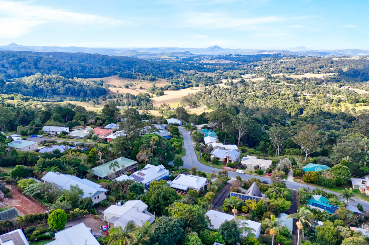 Blackall Bliss – Panoramic Luxury in the Heart of Mapleton - Alora Holiday Homes Blackall Bliss – Panoramic Luxury in the Heart of Mapleton - Alora Holiday Homes